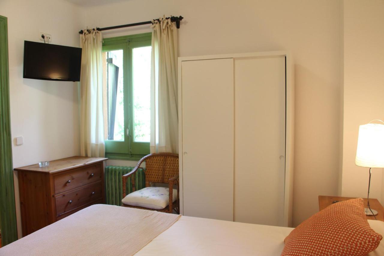 Hostal L'Ou De Reig Montseny Buitenkant foto